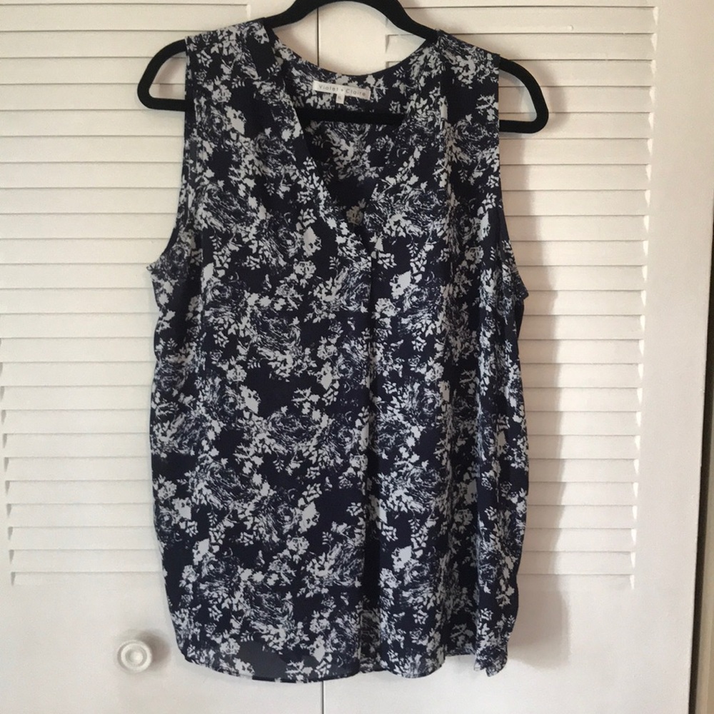 NWOT navy blouse